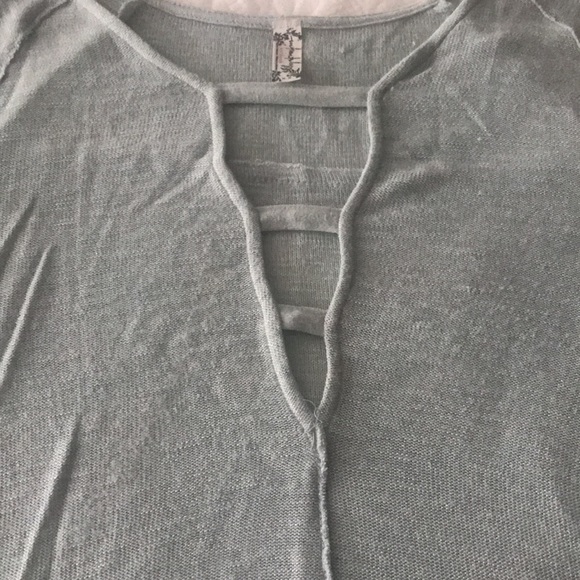 FREE PEOPLE ~ SOFTEST SWEATER EVER (SzM) - Picture 4 of 5